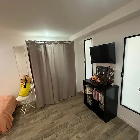 Proche De La Riviere Et De La !